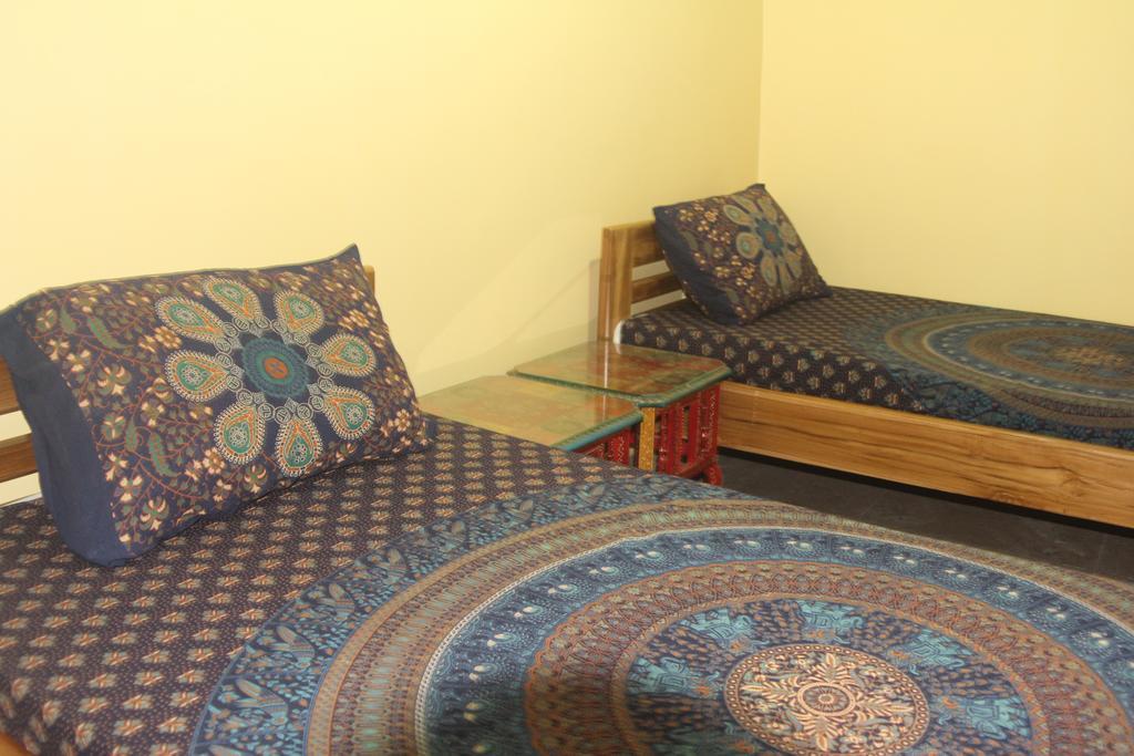 Lotus Paying Guesthouse Varanasi Exterior foto